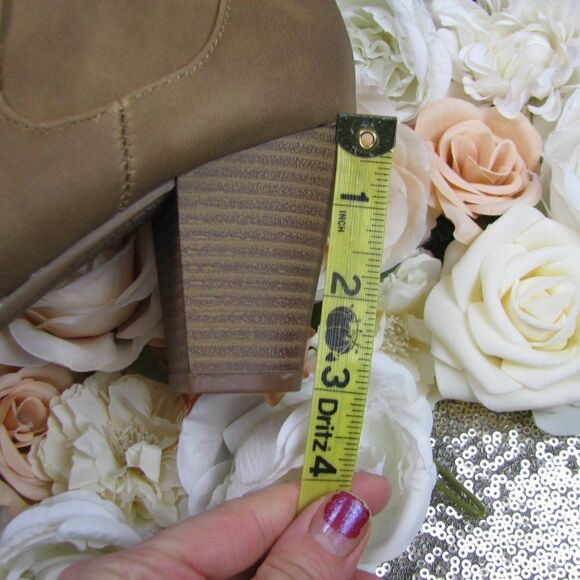 NIB XOXO Tan slouchy boots - Picture 9 of 10